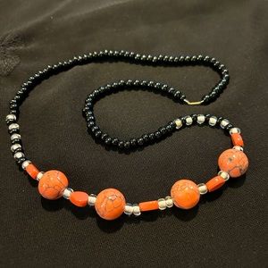 VTG Pretty Plastic Black and Coral Bead Necklace. Unbranded.